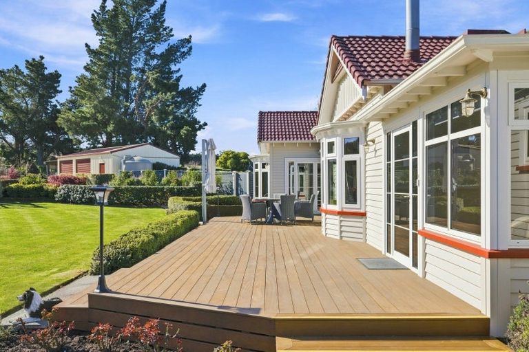 Photo of property in 67 Osborne Road, Amberley, 7410