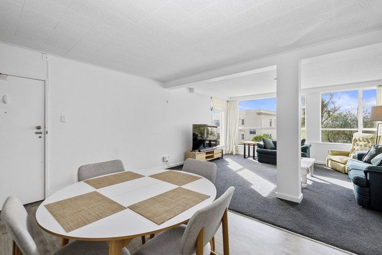Photo of property in Greenmantle Flats, 88a Salamanca Road, Kelburn, Wellington, 6012