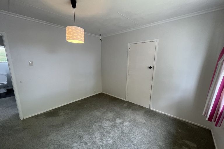 Photo of property in 3 Mount View Place, Spotswood, New Plymouth, 4310