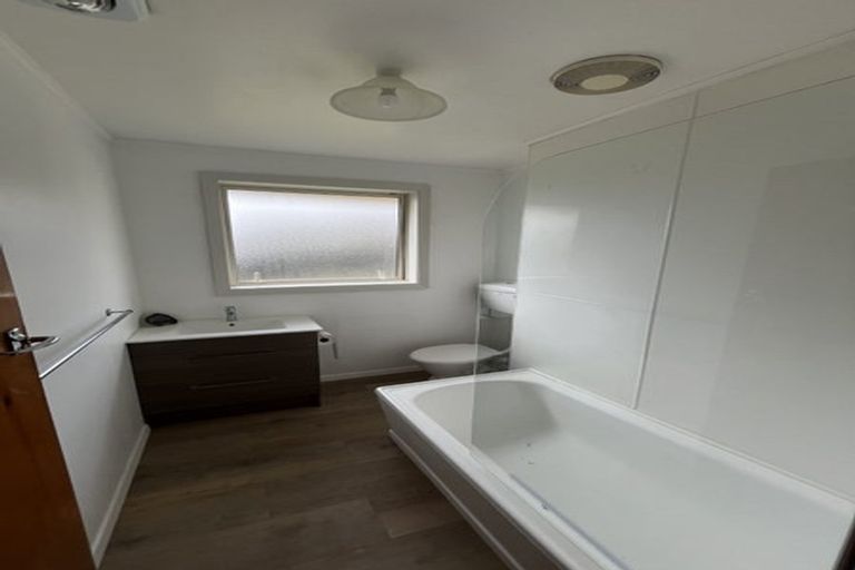 Photo of property in 2 Marlin Place, Mairehau, Christchurch, 8013