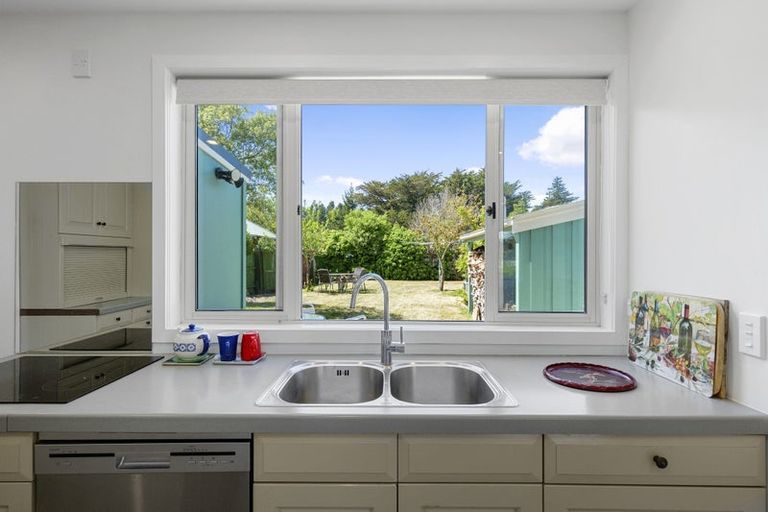 Photo of property in 4 Rotten Row, Waikuku Beach, 7473