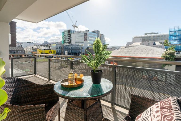 Photo of property in Elizabeth Street Chapel, 5/6 Elizabeth Street, Mount Victoria, Wellington, 6011