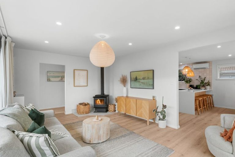 Photo of property in 21 Woodstock Place, Russley, Christchurch, 8042