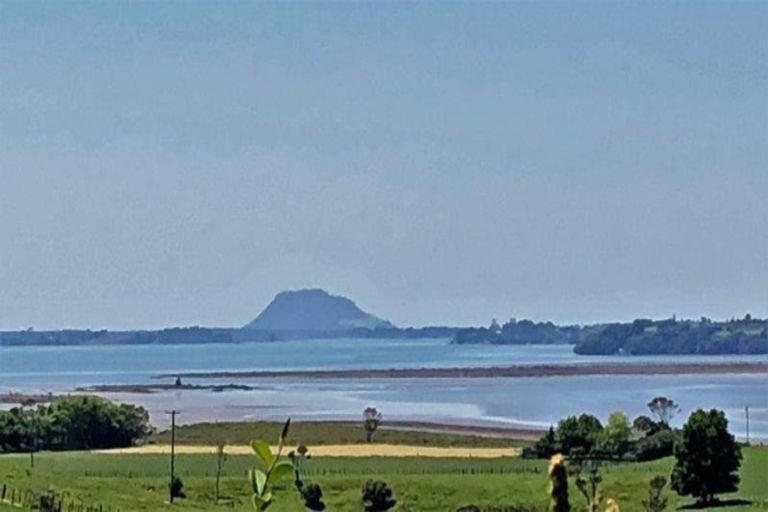 Photo of property in 1 Banks Drive, Aongatete, Katikati, 3181