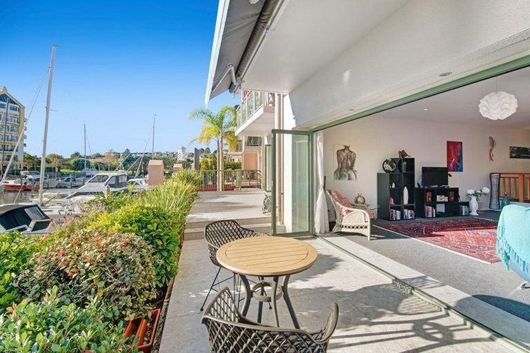Photo of property in 118 Harbour Village Drive, Gulf Harbour, Whangaparaoa, 0930