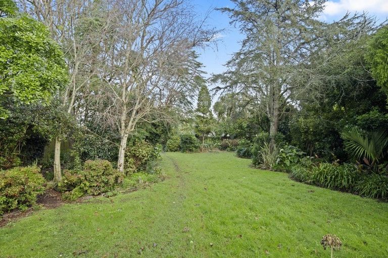 Photo of property in 18 Racecourse Road, Waiuku, 2123