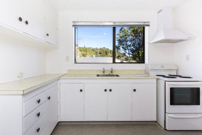 Photo of property in 1/29 Gemstone Drive, Birchville, Upper Hutt, 5018