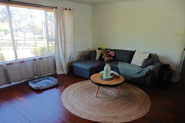 Photo of property in 14 Rimu Street, Helensville, 0800