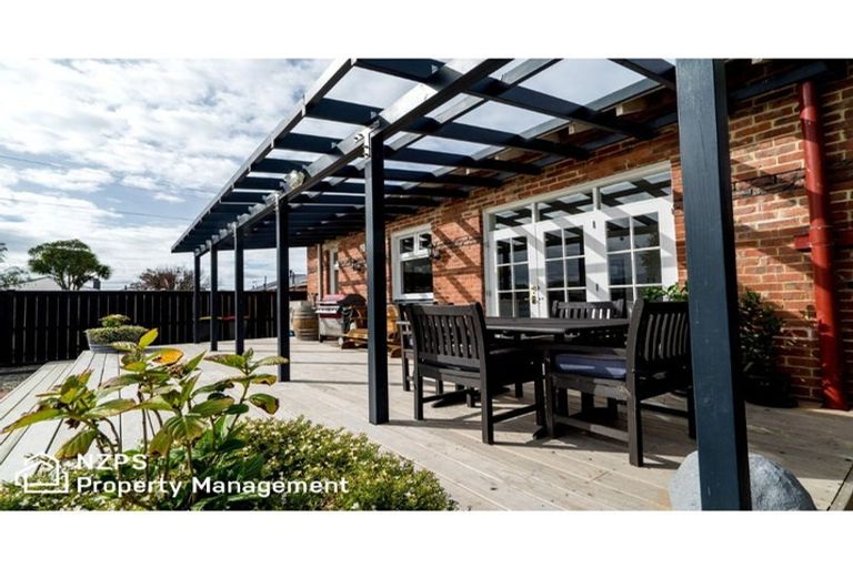 Photo of property in 372 Bay View Road, Saint Clair, Dunedin, 9012