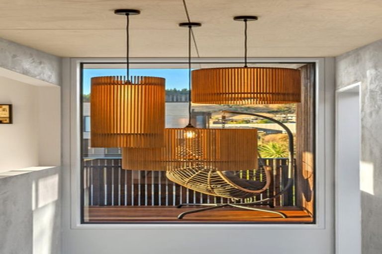 Photo of property in 7 Tuke Lane, Wanaka, 9305