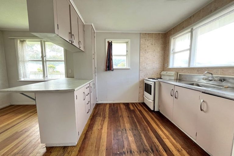 Photo of property in 249 Wellington Road, Wainuiomata, Lower Hutt, 5014