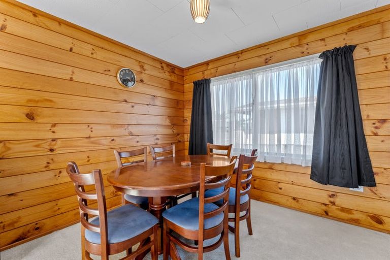 Photo of property in 124 Brightside Road, Stanmore Bay, Whangaparaoa, 0932