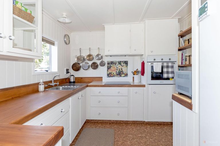 Photo of property in 2 Point Bush Road, Waimate, 7924