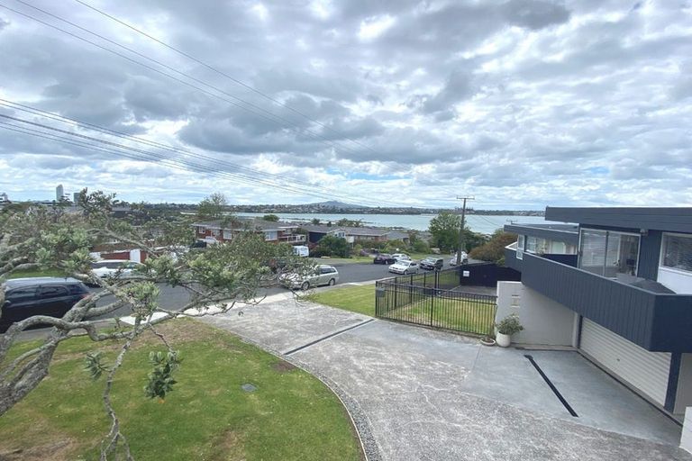 Photo of property in 3/111 Sylvan Avenue, Northcote, Auckland, 0627