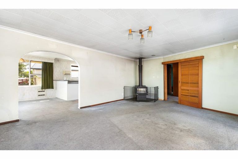 Photo of property in 24 Palmers Road, New Brighton, Christchurch, 8083