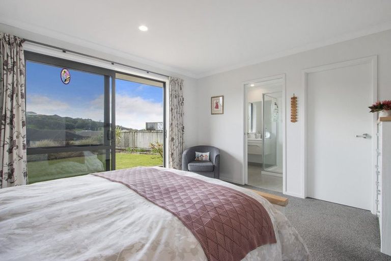 Photo of property in 1 Vantage Place, Omokoroa, 3114