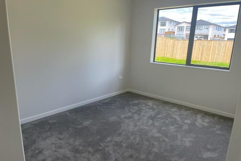 Photo of property in 7 Haku Road, Flat Bush, Auckland, 2019