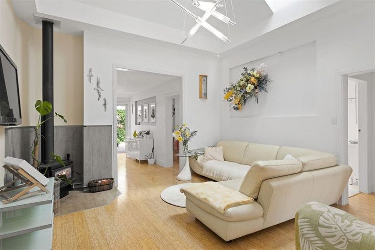 Photo of property in 1/167 Springfield Road, St Albans, Christchurch, 8014