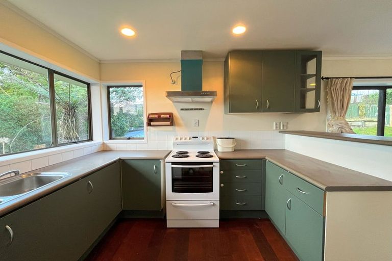 Photo of property in 29 Palliser Lane, Browns Bay, Auckland, 0630