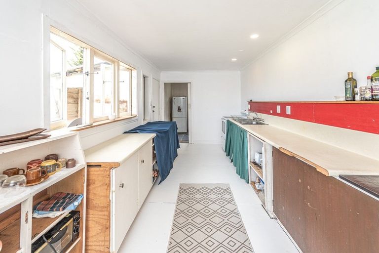 Photo of property in 213 Puriri Street, Castlecliff, Whanganui, 4501