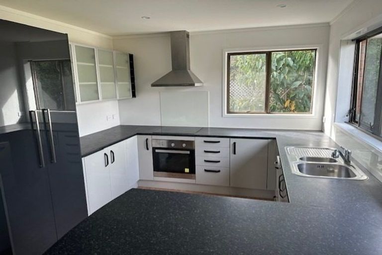Photo of property in 1/51 Shakespeare Road, Milford, Auckland, 0620
