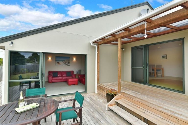 Photo of property in 4 Langton Road, Stanmore Bay, Whangaparaoa, 0932