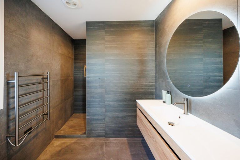 Photo of property in 11 Mangatainoka Lane, Awapuni, Palmerston North, 4412