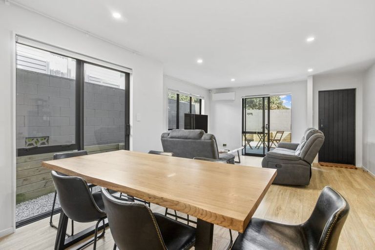 Photo of property in 48b Kemble Close, Mangere, Auckland, 2022