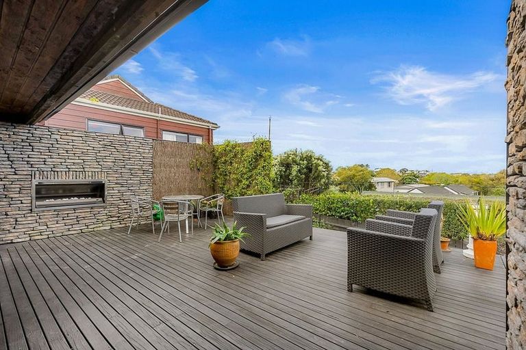 Photo of property in 45 Amorino Drive, Red Beach, 0932