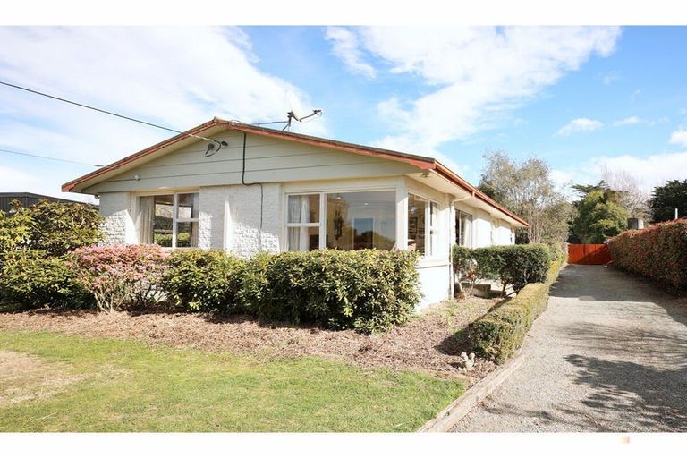 Photo of property in 69 Main North Road, Geraldine, 7930