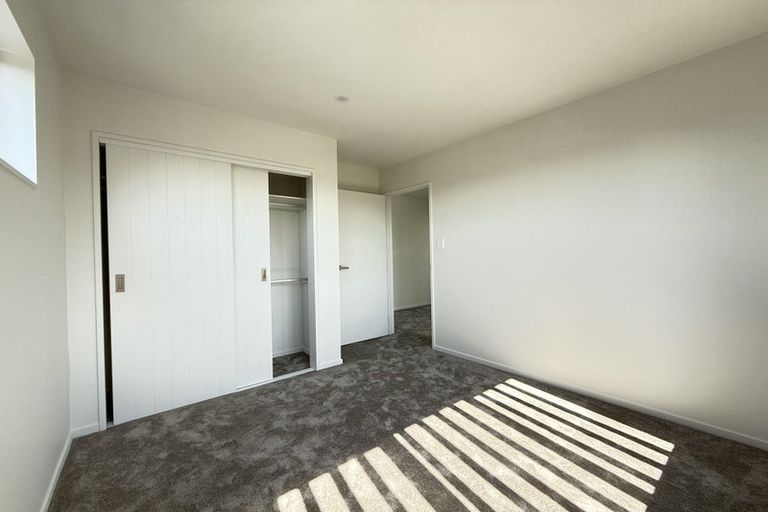 Photo of property in 33a Garadice Road, Rothesay Bay, Auckland, 0630