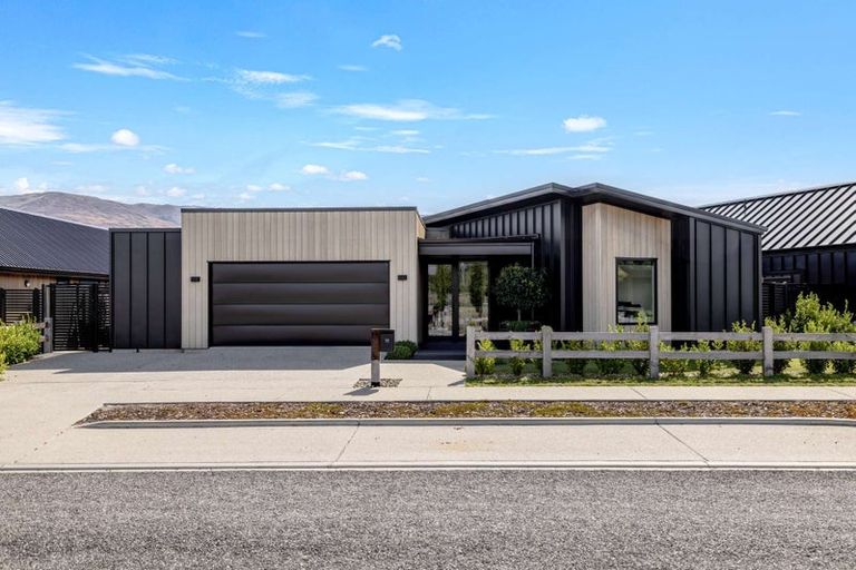 Photo of property in 11 Blondie Drive, Cromwell, 9310