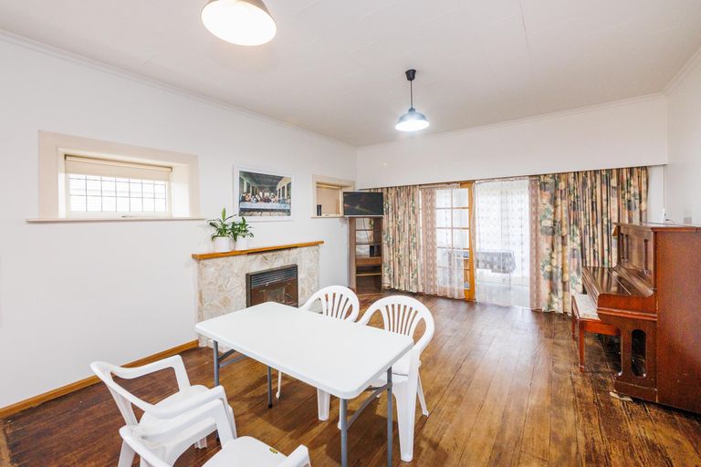 Photo of property in 992b Tremaine Avenue, Roslyn, Palmerston North, 4414