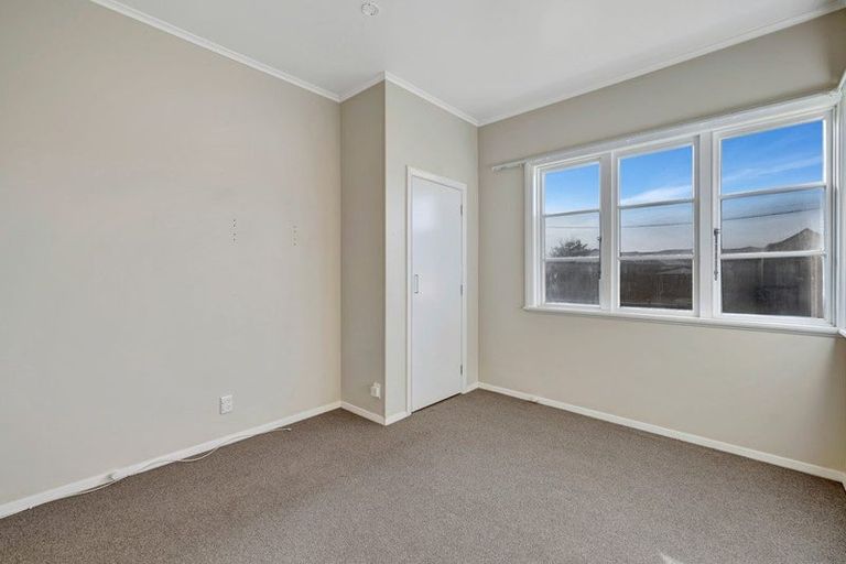 Photo of property in 12 Hardy Street, New Brighton, Christchurch, 8061