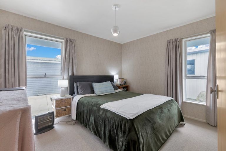 Photo of property in 28 Willock Street, Kaiapoi, 7630