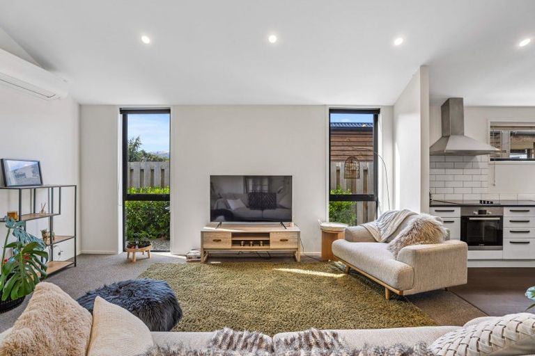 Photo of property in 2 Clover Lane, Lake Hayes, Queenstown, 9304