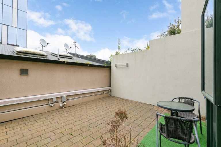 Photo of property in 83g Hill Street, Thorndon, Wellington, 6011