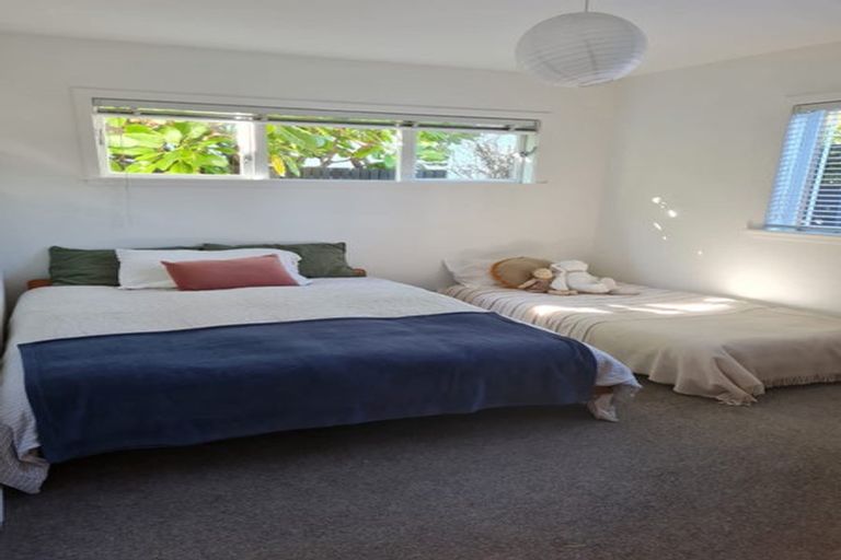 Photo of property in 34 Williamson Avenue, Belmont, Auckland, 0622