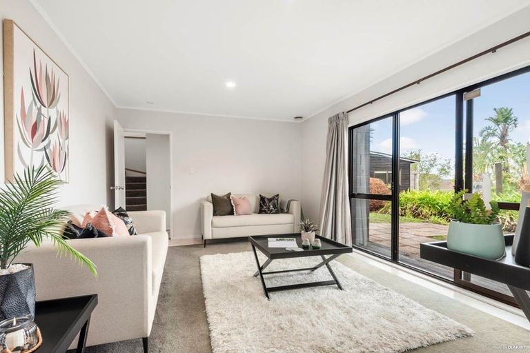Photo of property in 170 Sturges Road, Henderson, Auckland, 0612