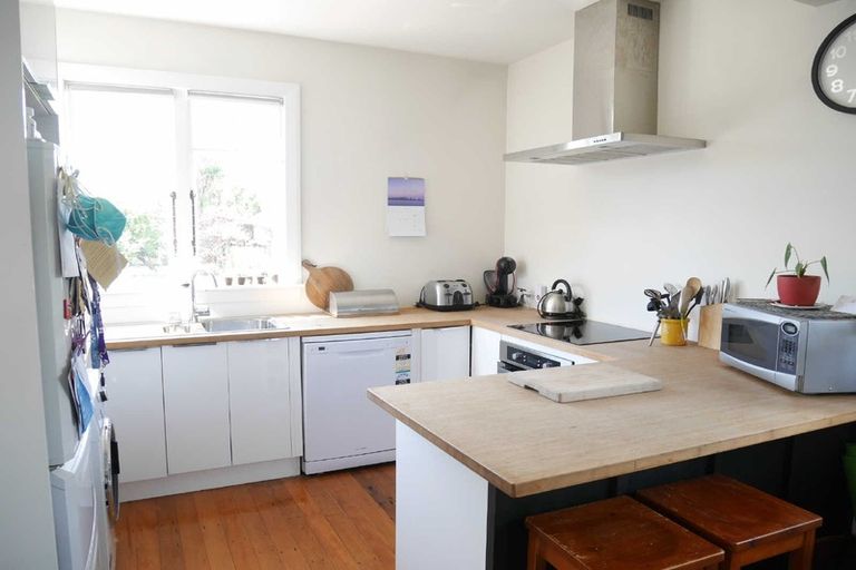 Photo of property in 16 Allard Street, Edgeware, Christchurch, 8013