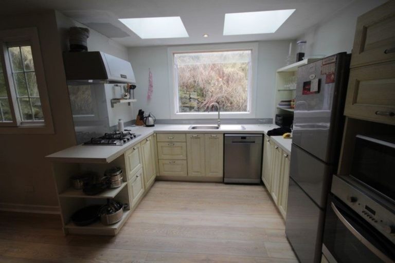 Photo of property in 157 Ravensbourne Road, Ravensbourne, Dunedin, 9022