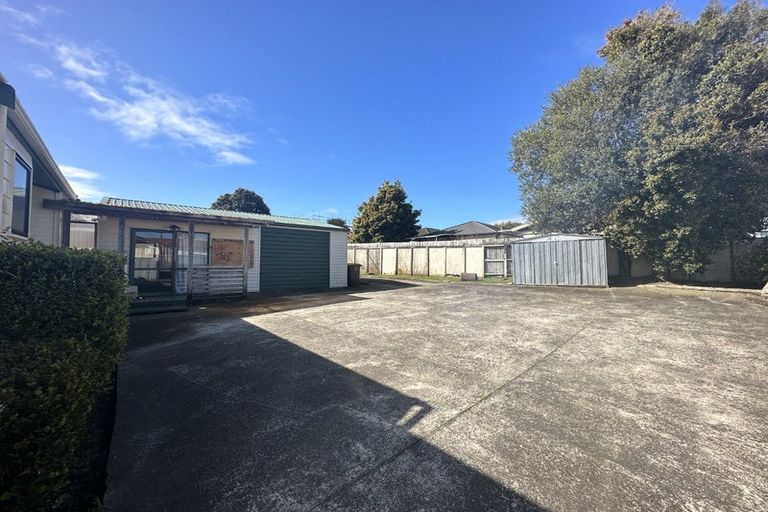 Photo of property in 8 Tyndrum Place, Highland Park, Auckland, 2010