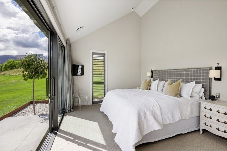 Photo of property in 7 Bendemeer Lane, Lake Hayes, Queenstown, 9371