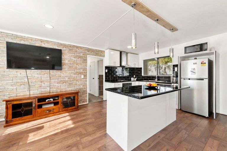 Photo of property in 18a Basley Road, Owhata, Rotorua, 3010