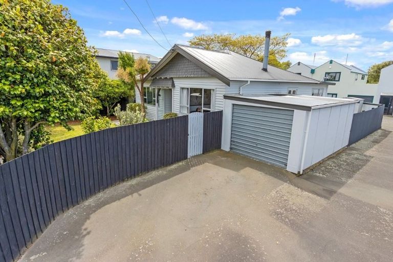Photo of property in 1/185 Hastings Street East, Waltham, Christchurch, 8023