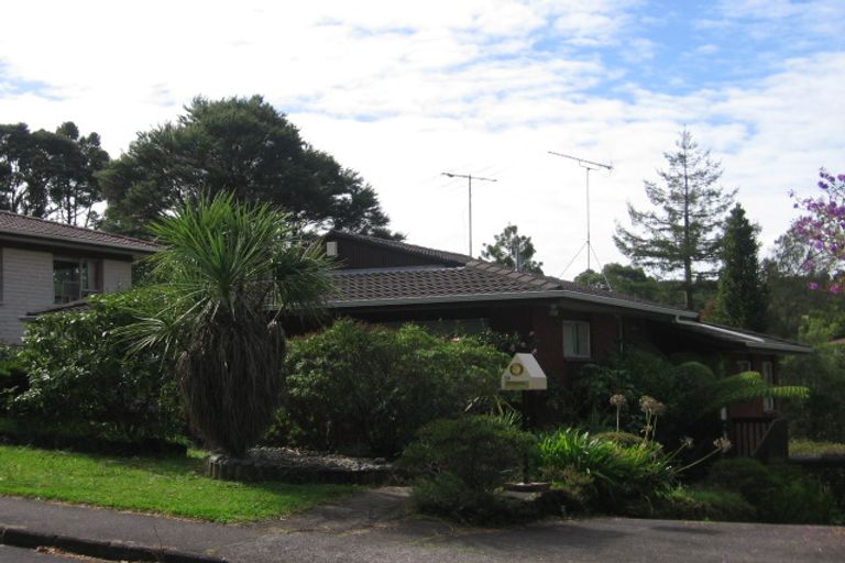 Photo of property in 39 Daffodil Street, Titirangi, Auckland, 0604