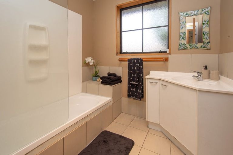 Photo of property in 41 Gibbs Drive, Woodend, 7610