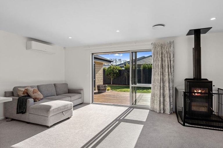 Photo of property in 54 Bradwell Crescent, Halswell, Christchurch, 8025