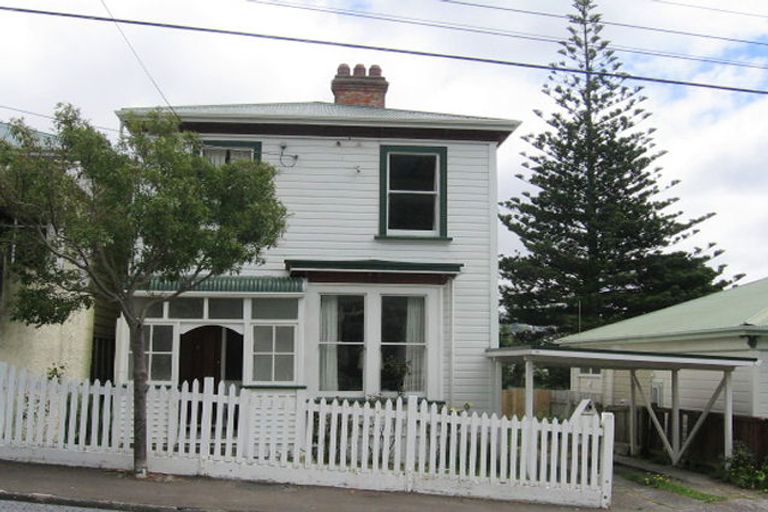 Photo of property in 36 Porritt Avenue, Mount Victoria, Wellington, 6011