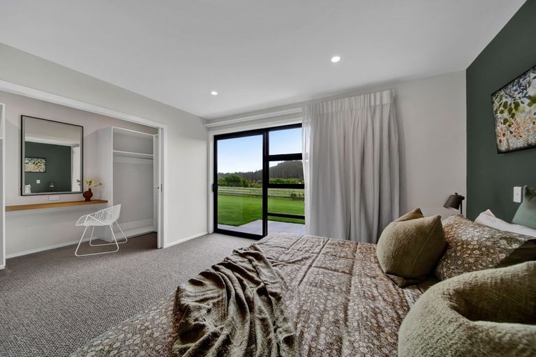 Photo of property in 13 Thomason Road, Egmont Village, New Plymouth, 4371